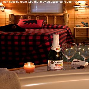 Queen Room Whirlpool